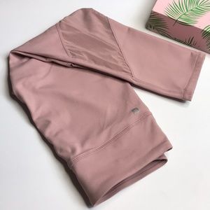 Fabletics Capris
